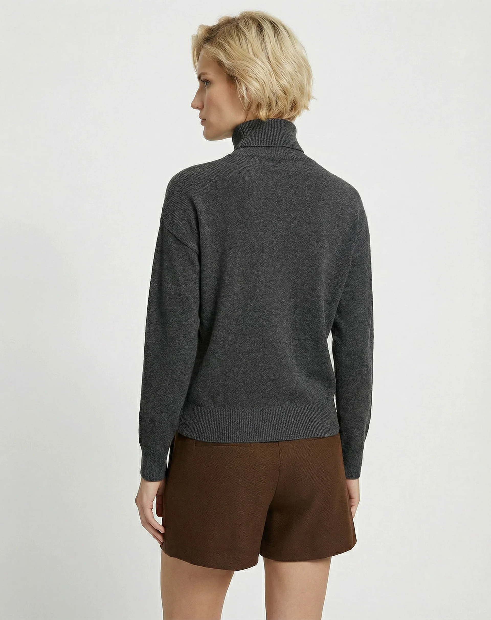 Suéter Cashmere Deluxe Gola Alta - Cinza Mescla Escuro - Image 3