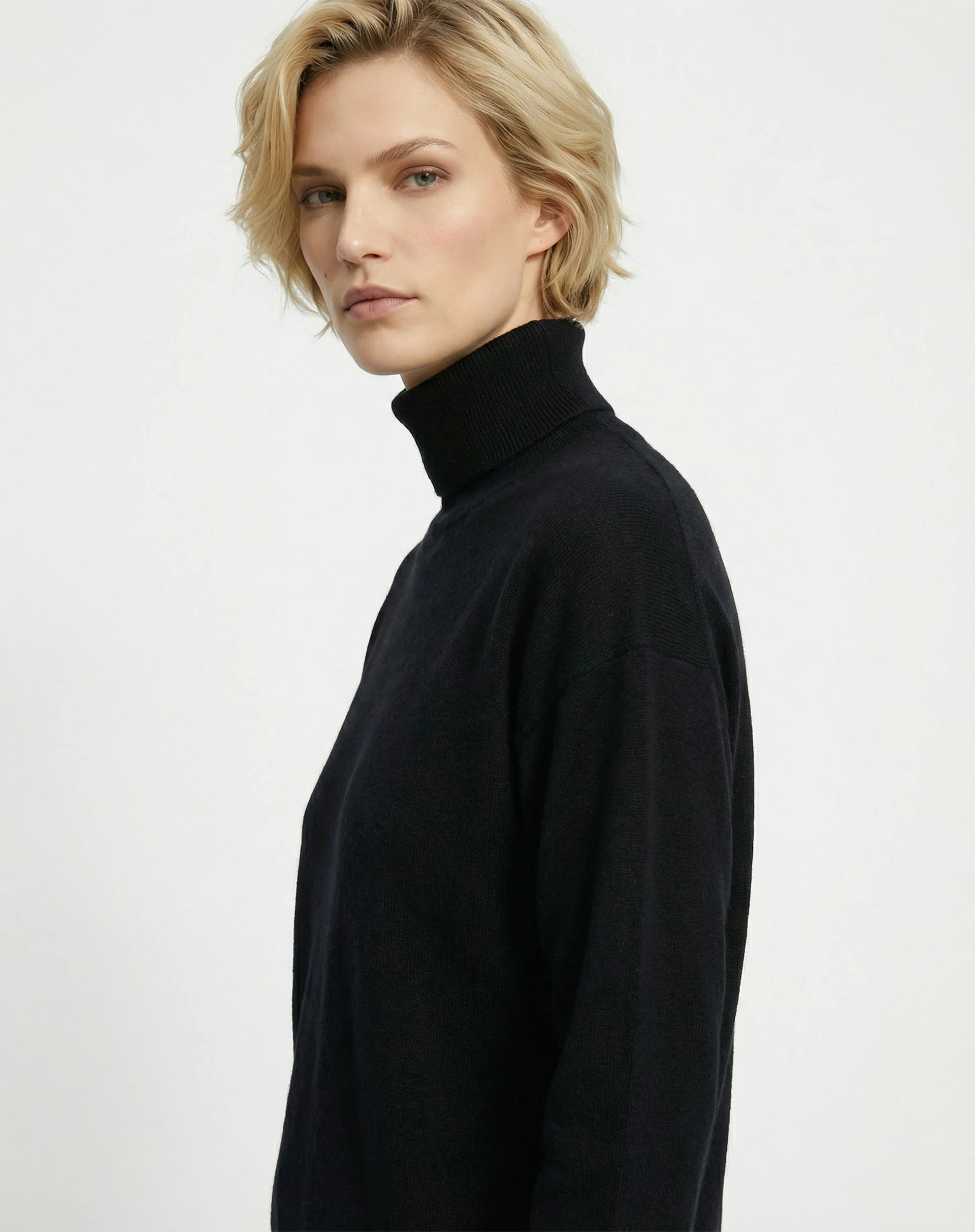 Suéter Cashmere Deluxe Gola Alta - PRETO - Image 4
